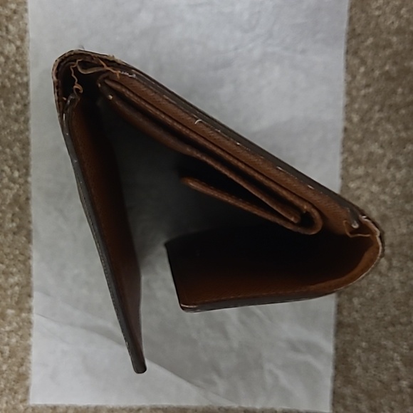 Authentic Louis Vuitton Monogram Envelope Wallet - Picture 6 of 16